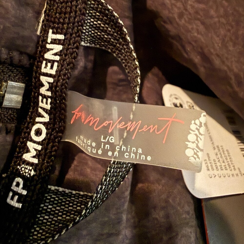 Free People FP Movement Tricked Out Trek Puffer Jacket Women's Large Black NWT - Picture 15 of 16